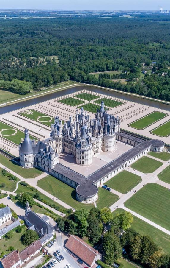 Campsite Caravane L'attrape-reve Aux Portes Du Chateau De Chambord Et Cheverny Mont-pres-Chambord